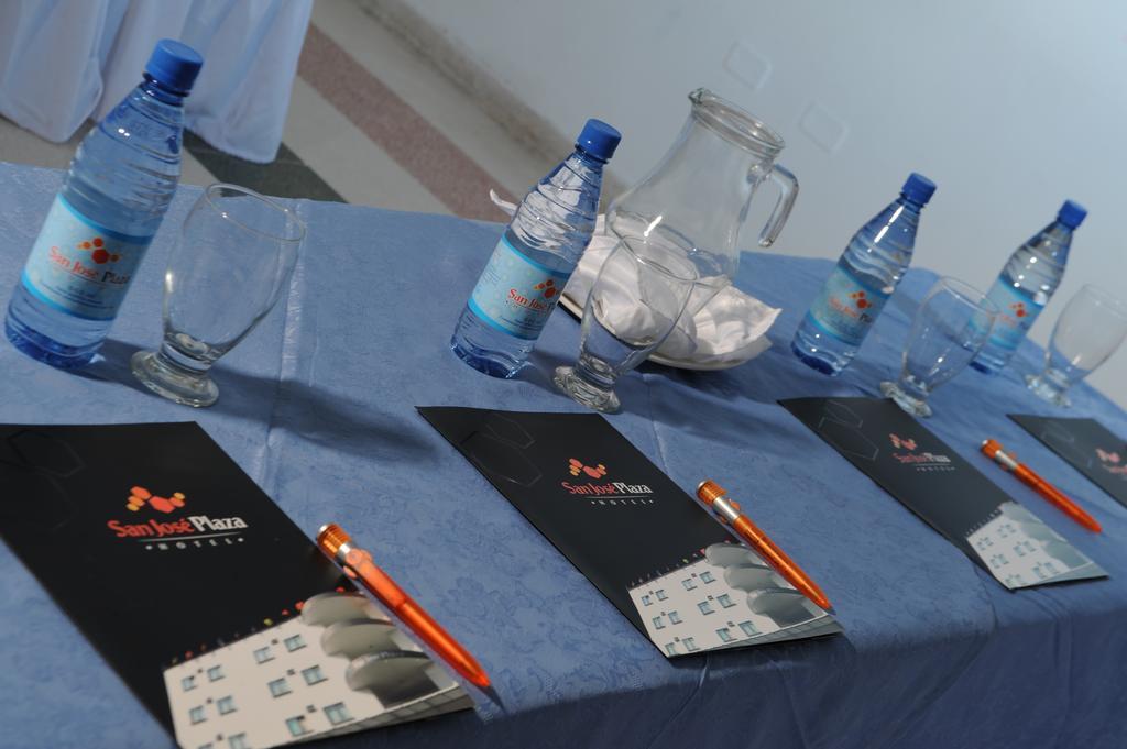 בוקארמנגה Hotel San Jose Plaza מראה חיצוני תמונה
