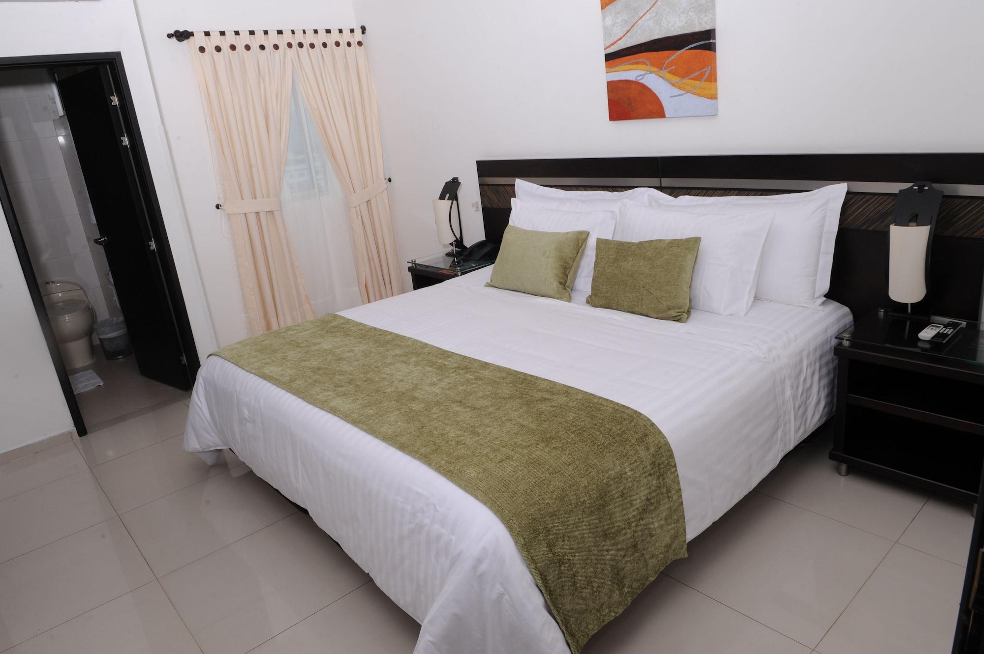 בוקארמנגה Hotel San Jose Plaza מראה חיצוני תמונה