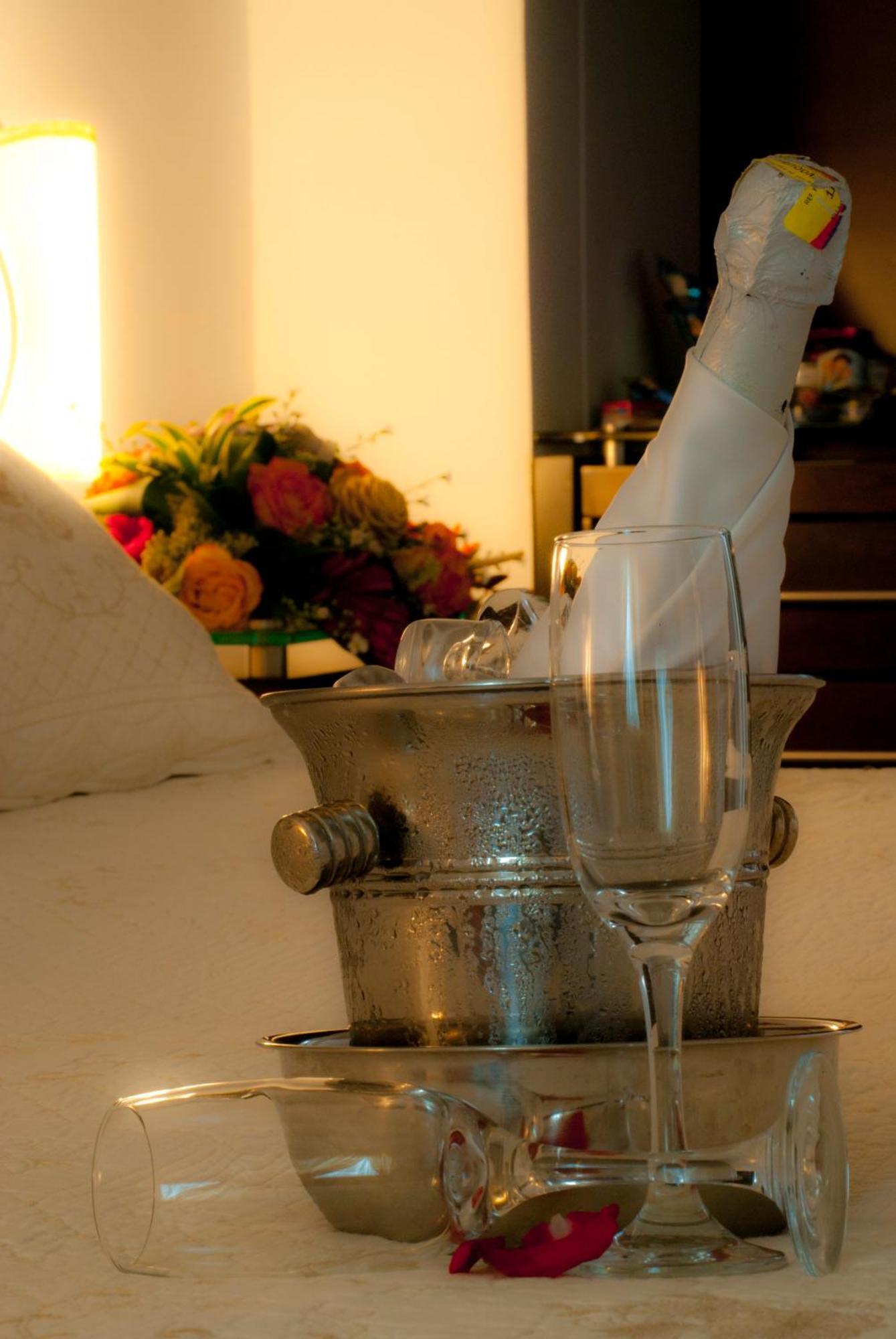 בוקארמנגה Hotel San Jose Plaza מראה חיצוני תמונה