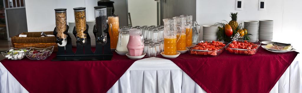 בוקארמנגה Hotel San Jose Plaza מראה חיצוני תמונה