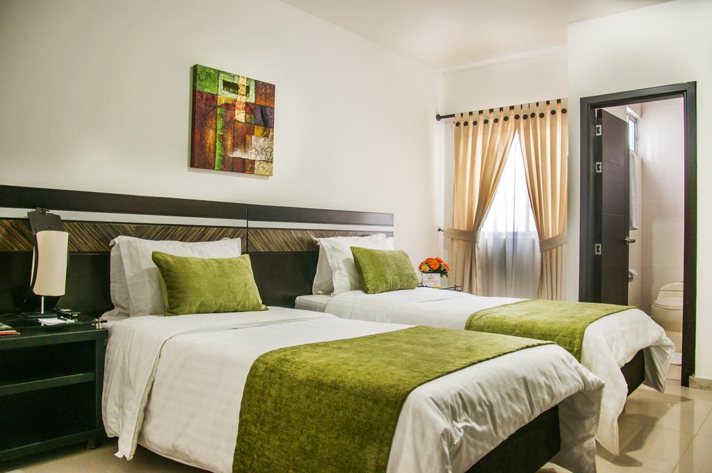 בוקארמנגה Hotel San Jose Plaza מראה חיצוני תמונה
